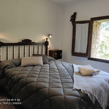 Hostal Moline Bruguera ภายนอก รูปภาพ