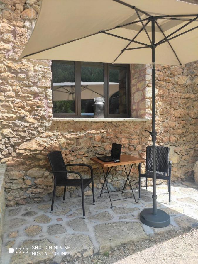 Hostal Moline Bruguera ภายนอก รูปภาพ